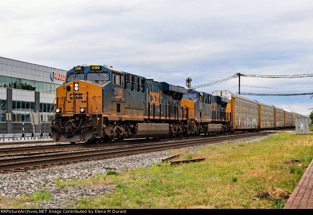 CSX 3196 on I-168